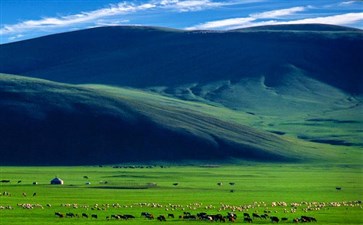 夕阳红旅游专列：内蒙古呼伦贝尔大草原