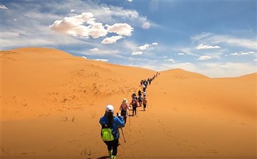 腾格里沙漠轻徒步