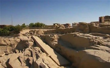 埃及旅游：阿斯旺未完成的巨型方尖碑