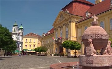 东欧旅游：匈牙利塞克什白堡