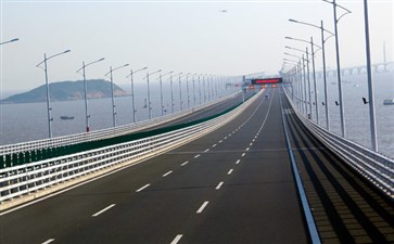 重庆夕阳红旅游：港珠澳大桥