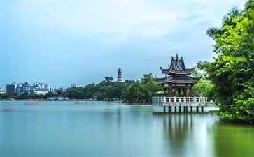 重庆夕阳红旅游：惠州西湖