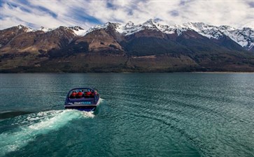 新西兰旅游：格林诺奇快艇