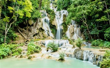 老挝旅游：琅勃拉邦光西瀑布