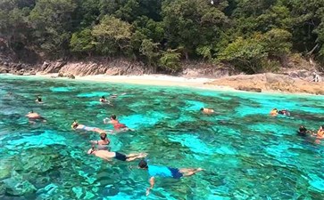 泰国普吉岛旅游：斯米兰群岛浮潜