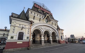 夕阳红专列旅游：俄罗斯海参崴火车站