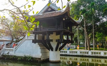 越南巴亭广场独柱寺