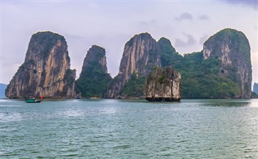 越南下龙湾香炉山