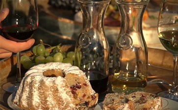 塞尔维亚：塞尔维亚：斯雷姆斯基-红酒小镇品红酒