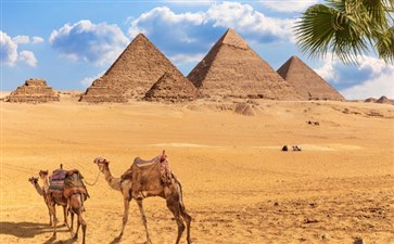 埃及：吉萨金字塔群