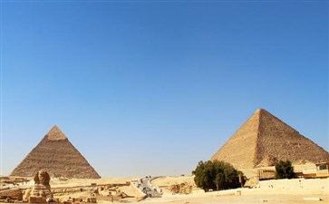 埃及：吉萨金字塔群