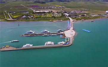 青海青海湖二郎剑景区