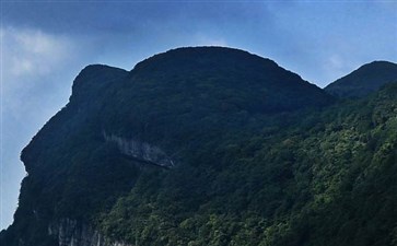 金佛山旅游：金龟朝阳