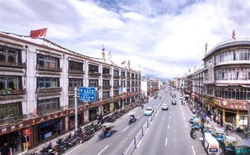西藏：拉萨-八角街