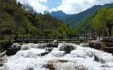 重庆夕阳红旅游：甘肃官鹅沟鹿仁藏寨