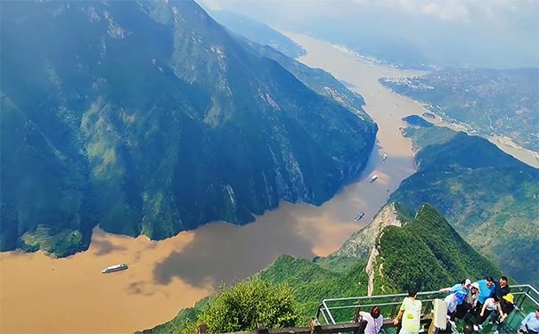 重庆三峡之巅景区