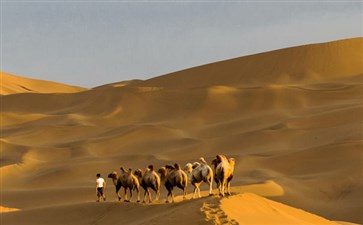 新疆：库木塔格沙漠