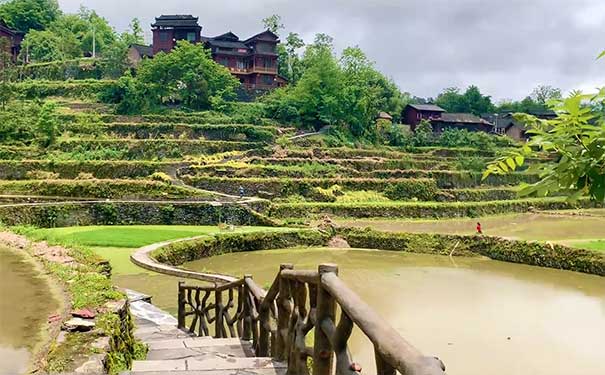 湖南旅游景点-吉斗苗寨