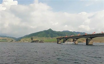 辽宁丹东鸭绿江河口断桥