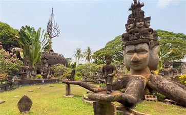 老挝旅游：万象香昆寺
