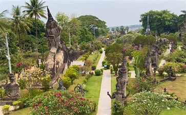 老挝旅游：万象香昆寺