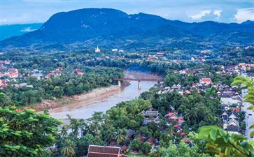 老挝旅游：琅勃拉邦普西山
