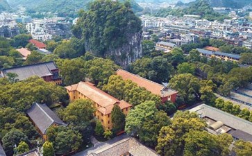 独秀峰王城景区