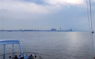 蓝梦之星邮轮：上海起航出发