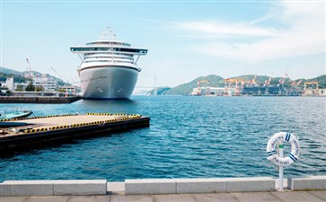 蓝梦之星邮轮旅游：日本长崎港