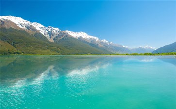 新西兰：瓦卡迪普湖
