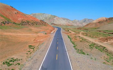 新疆自驾游：S101国防公路