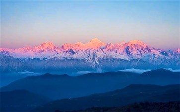 王岗坪雪山观贡嘎雪山