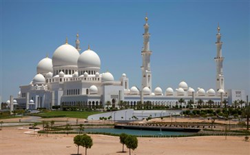 迪拜旅游：阿布扎比谢赫扎伊德清真寺