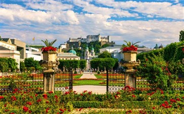 东欧旅游：奥地利萨尔茨堡米拉贝尔花园