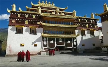 贡嘎郎吉岭寺-重庆到稻城亚丁4日游