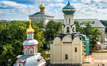 俄罗斯旅游：谢尔盖耶夫圣三一修道院