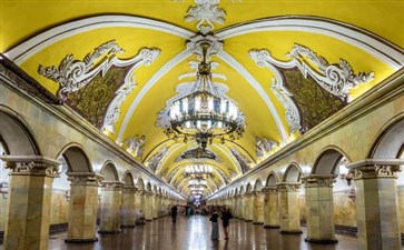 俄罗斯旅游：莫斯科地铁站