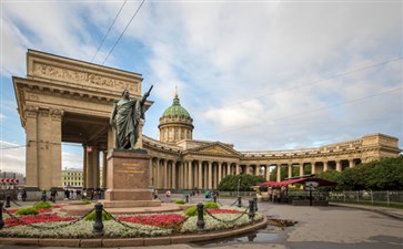 俄罗斯旅游：圣彼得堡喀山大教堂