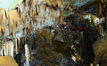 东欧旅游：巴尔干斯洛文尼亚波斯托伊纳溶洞