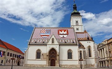 东欧旅游：巴尔干克罗地亚萨格勒布圣马克教堂