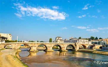 东欧旅游：巴尔干马其顿斯科普里大石桥