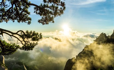 黄山风景区：日出云海