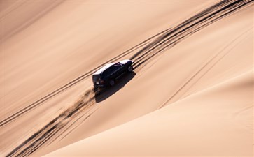 阿联酋旅游：沙漠冲沙