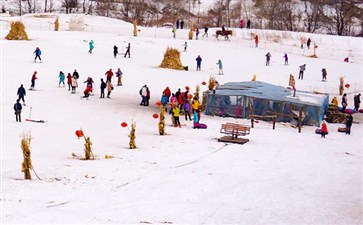 东北黑龙江旅游：中国雪乡雪地娱乐