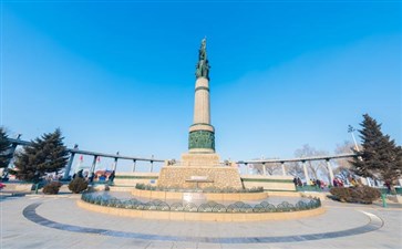 东北黑龙江旅游：哈尔滨人民防洪纪念塔