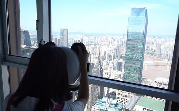 重庆联合国际云端之眼室内观景平台观景