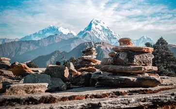 萨朗阔特观安纳普尔纳雪山