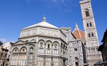 欧洲旅游：意大利佛罗伦萨圣母百花大教堂与乔托钟楼