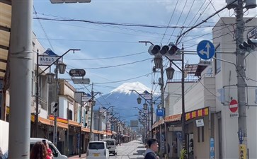 日本富士山旅游：日川时计店