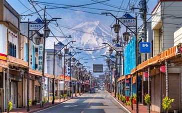 日本富士山旅游：日川时计店